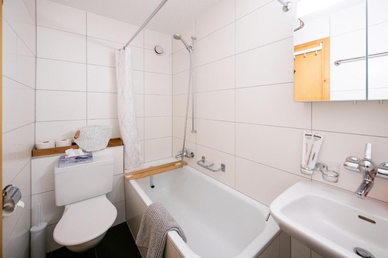 Agrimonia - Moebilierte Ferienwohnung Mit Balkon Davos Exterior foto