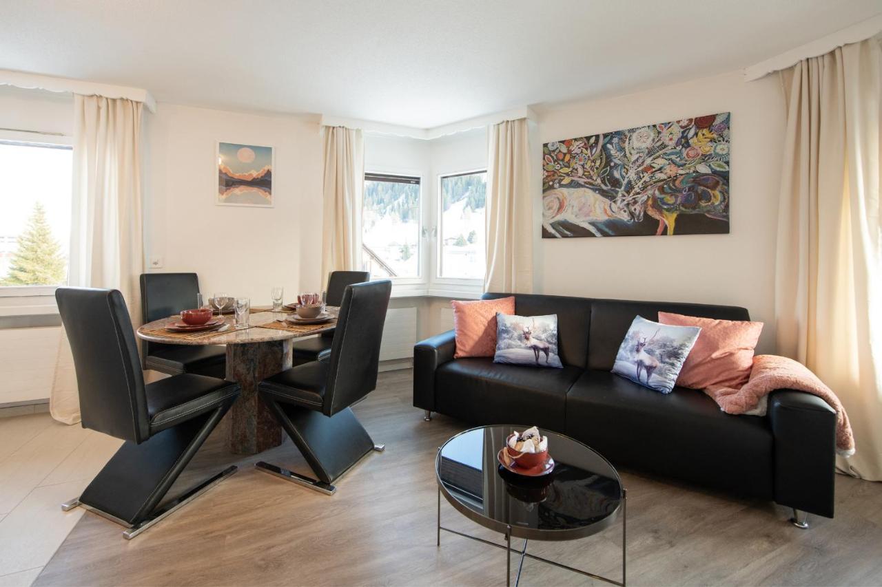 Agrimonia - Moebilierte Ferienwohnung Mit Balkon Davos Exterior foto