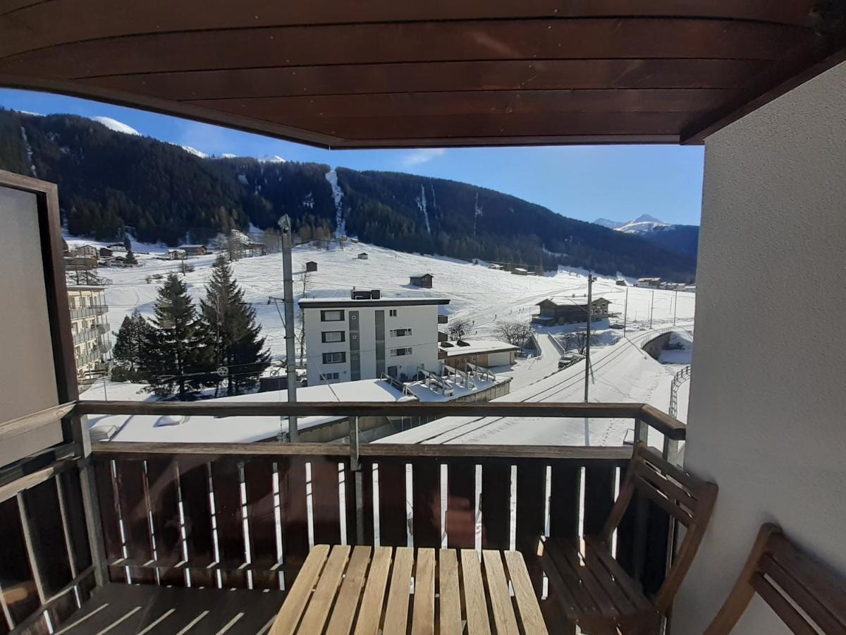 Agrimonia - Moebilierte Ferienwohnung Mit Balkon Davos Exterior foto
